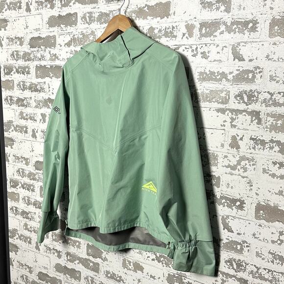 Nike Trail Gore-Tex Hoodie Size Medium Women's Trail Running Waterproof - Picture 2 of 12
